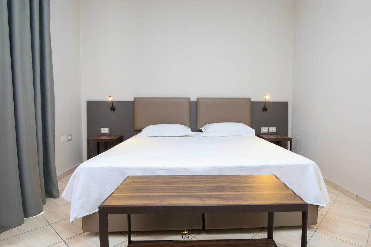 Regina Garden Vlorë Екстериор снимка