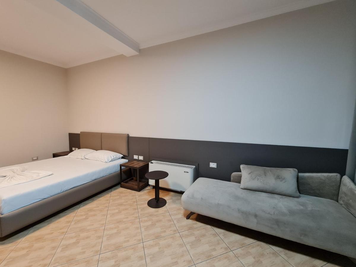 Regina Garden Vlorë Екстериор снимка