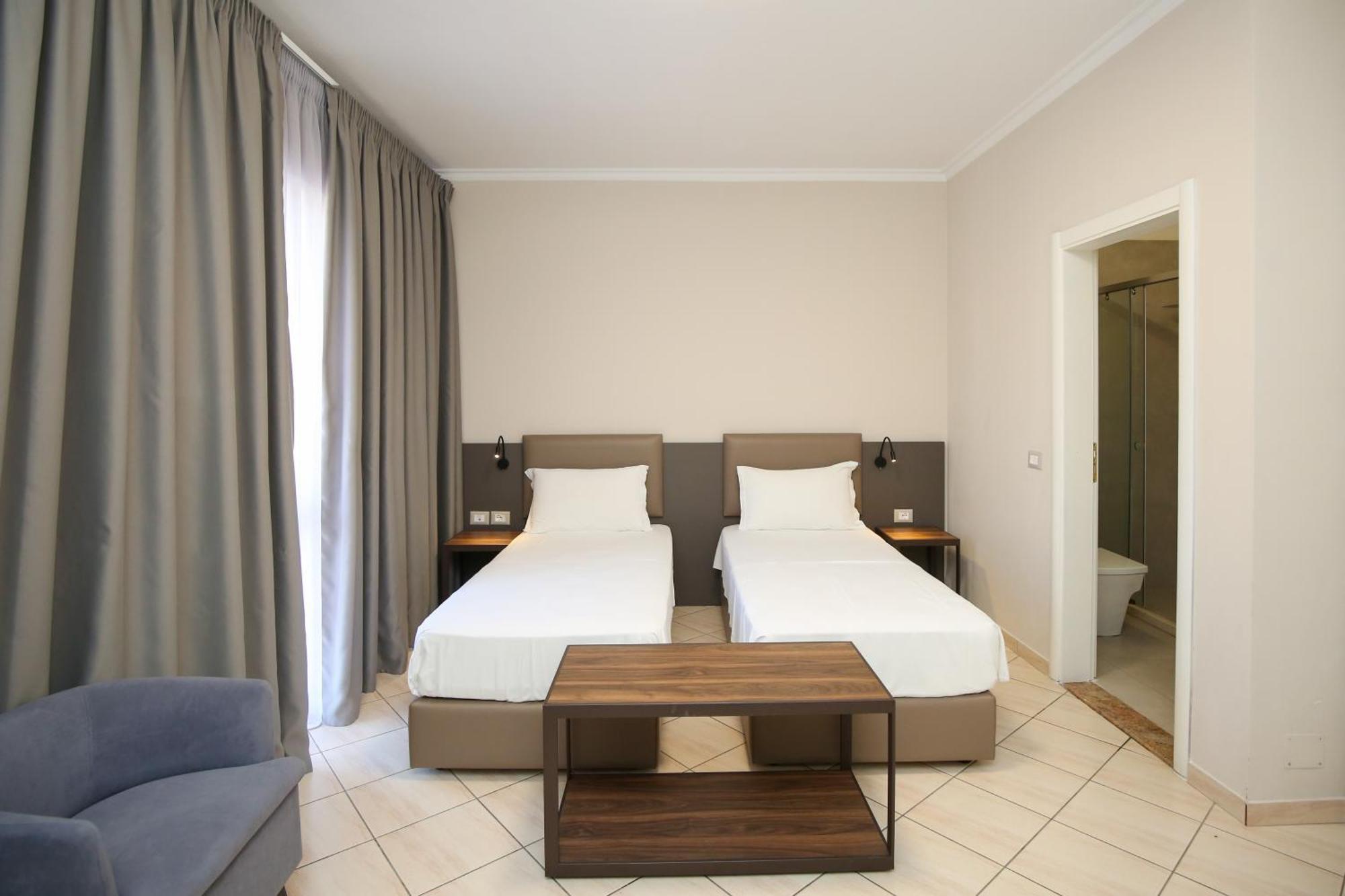 Regina Garden Vlorë Екстериор снимка