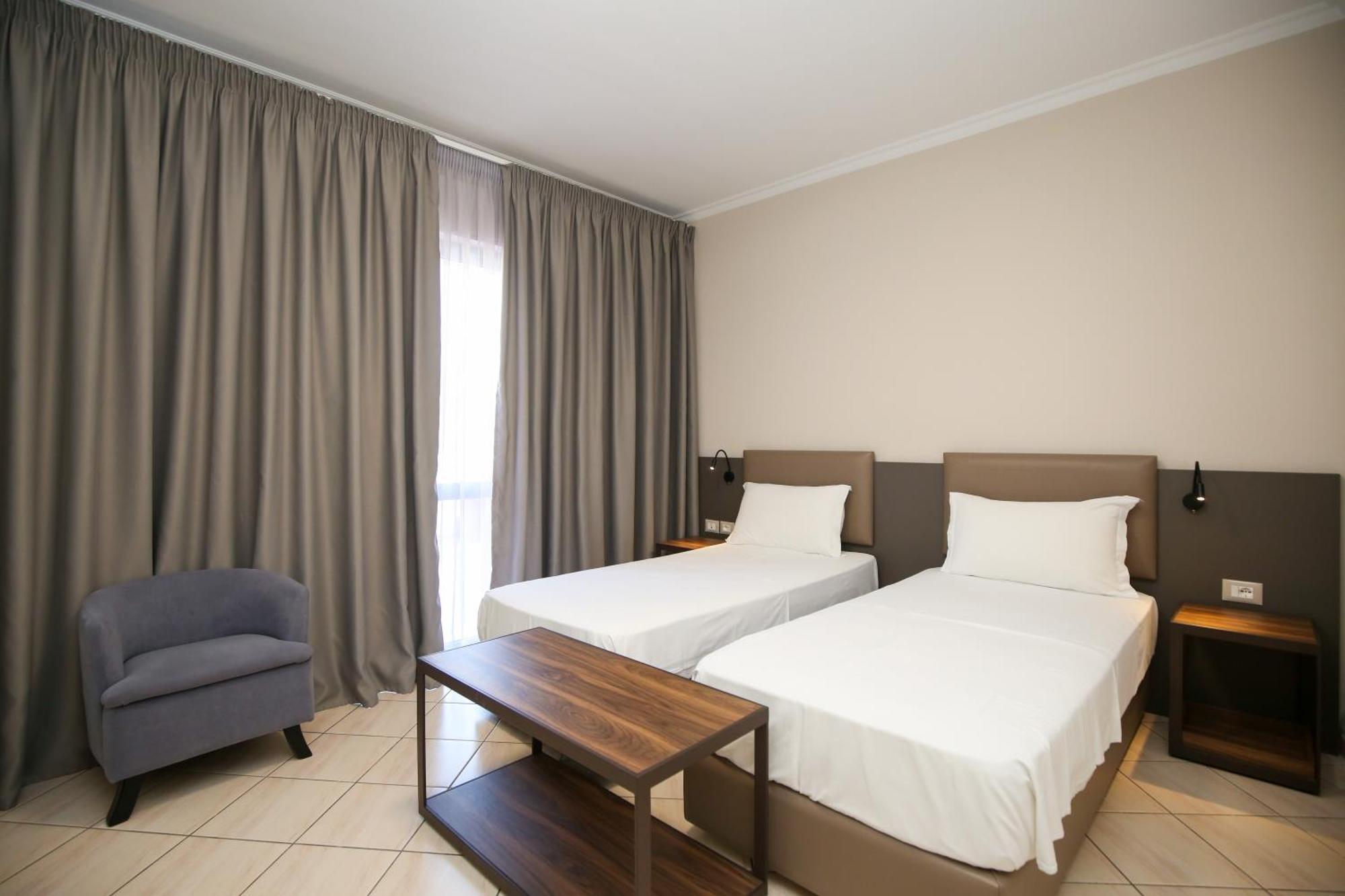 Regina Garden Vlorë Екстериор снимка
